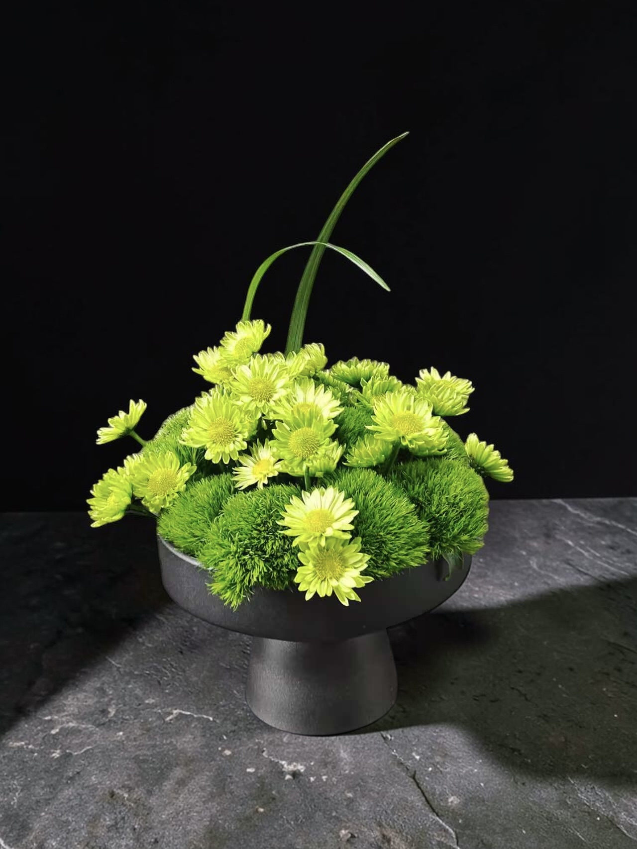 Mira Fleur corporate floral — installation, mira palette