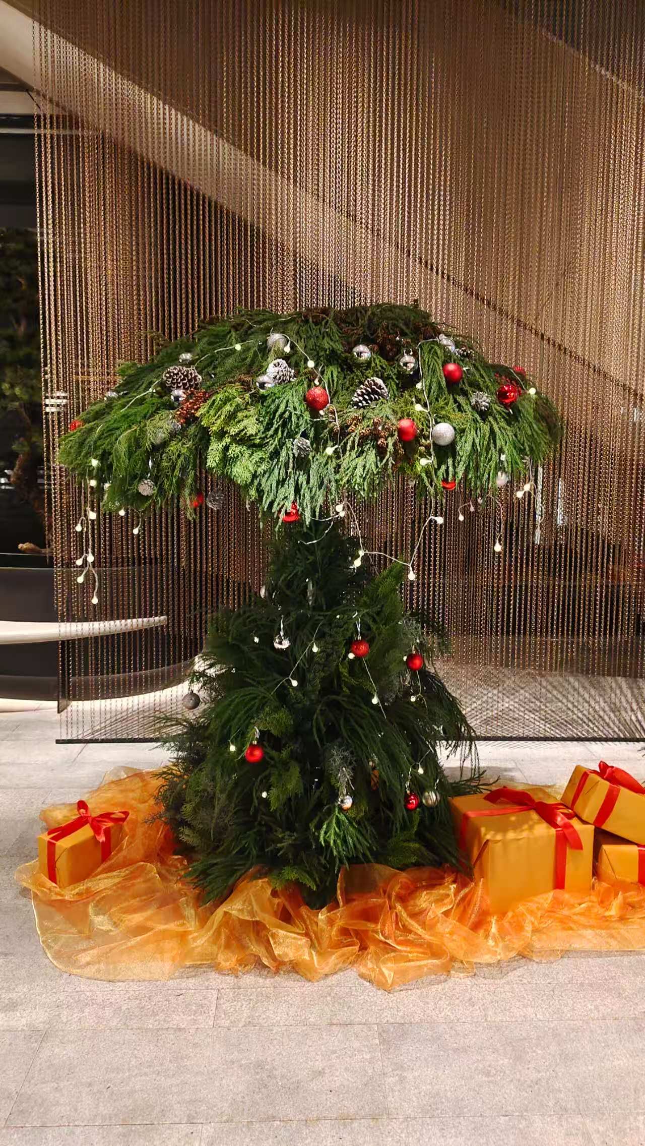 Mira Fleur corporate floral — installation, mira palette