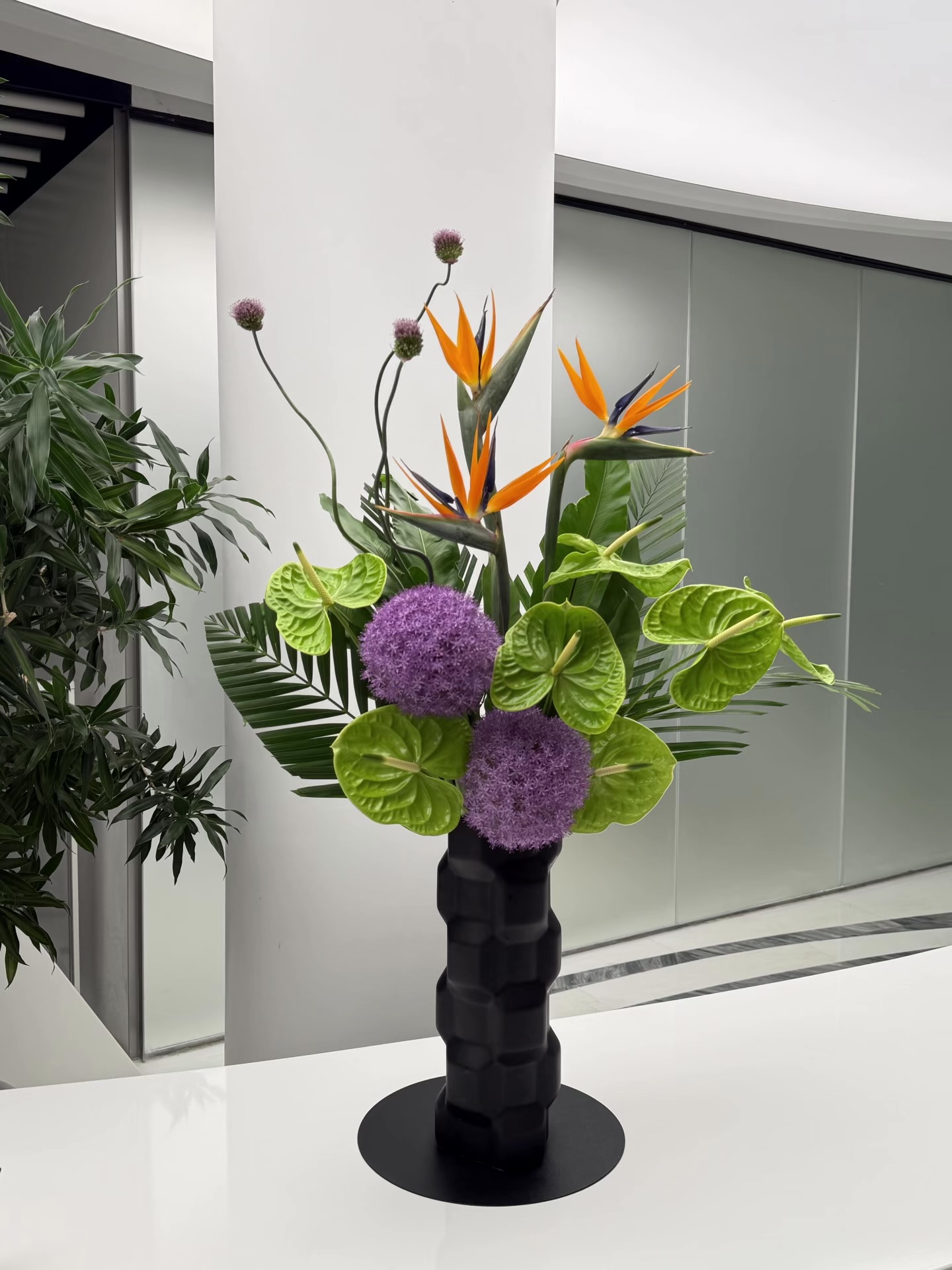 Mira Fleur corporate floral — installation, mira palette