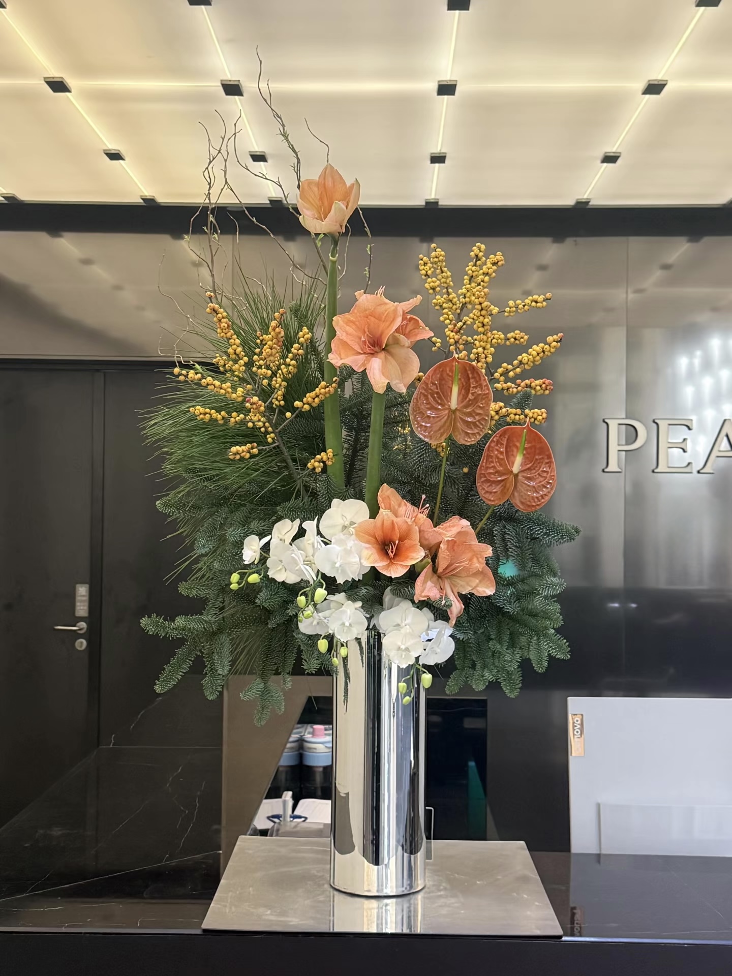 Mira Fleur corporate floral — installation, mira palette