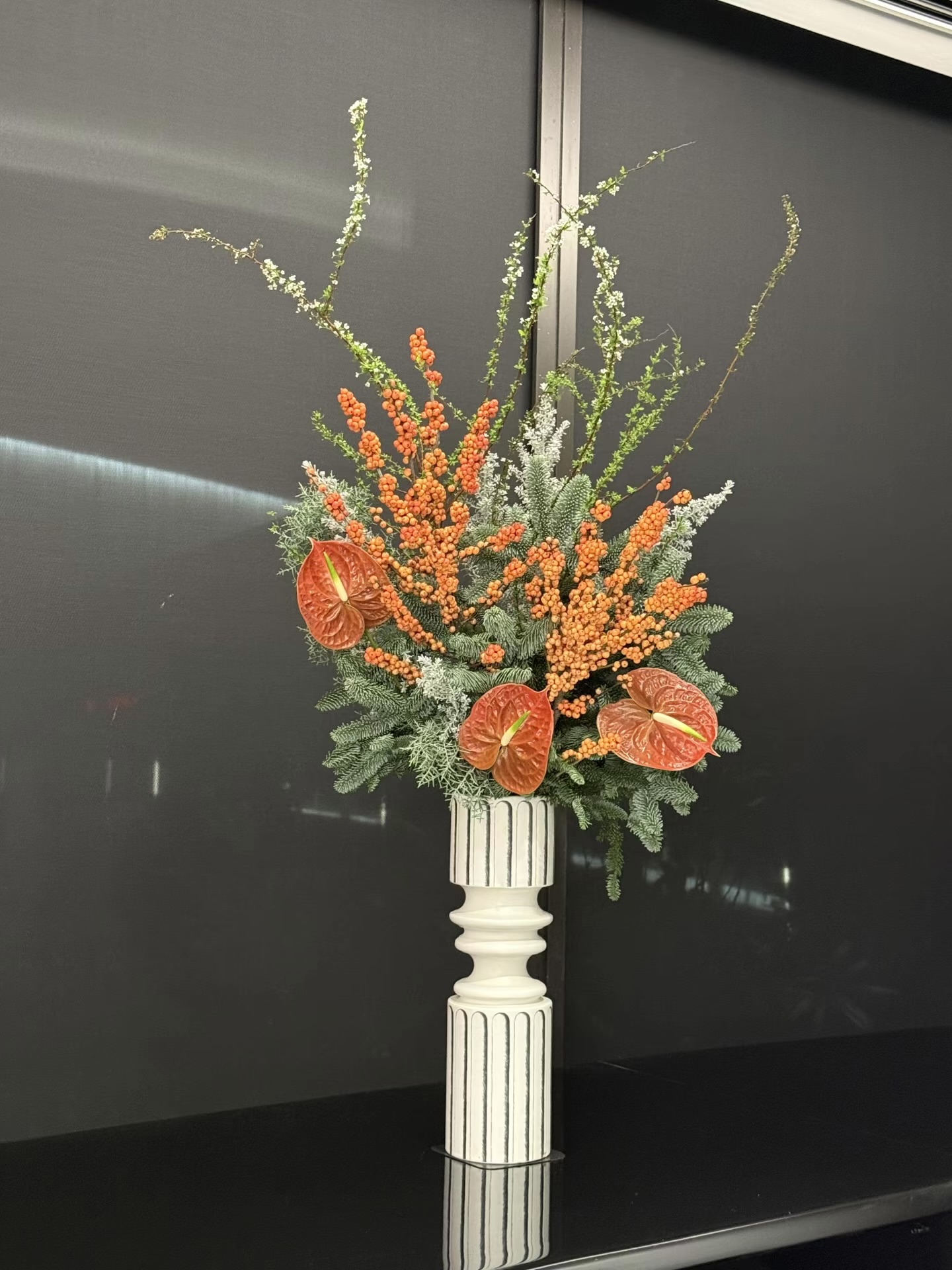 Mira Fleur corporate floral — installation, mira palette