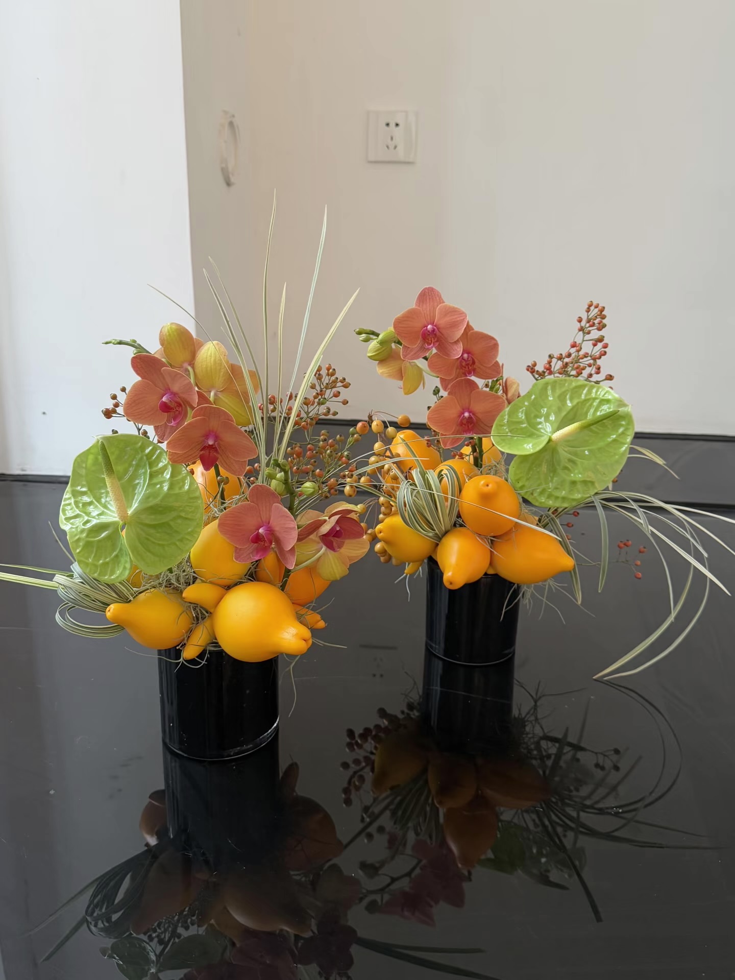 Mira Fleur corporate floral — installation, mira palette