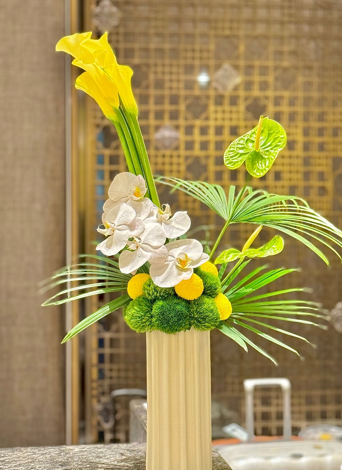 Mira Fleur corporate floral — installation, mira palette