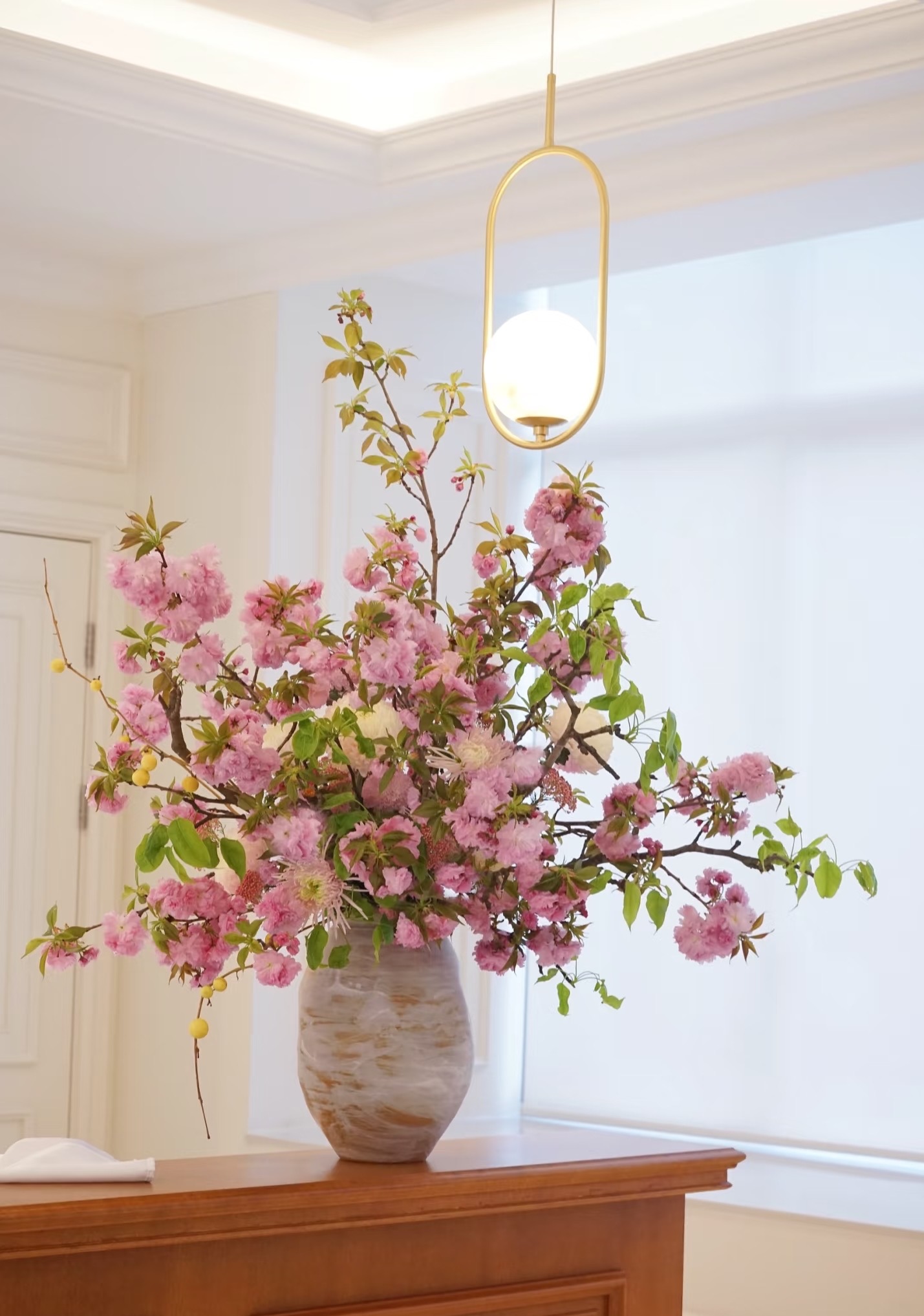 Mira Fleur corporate floral — installation, mira palette