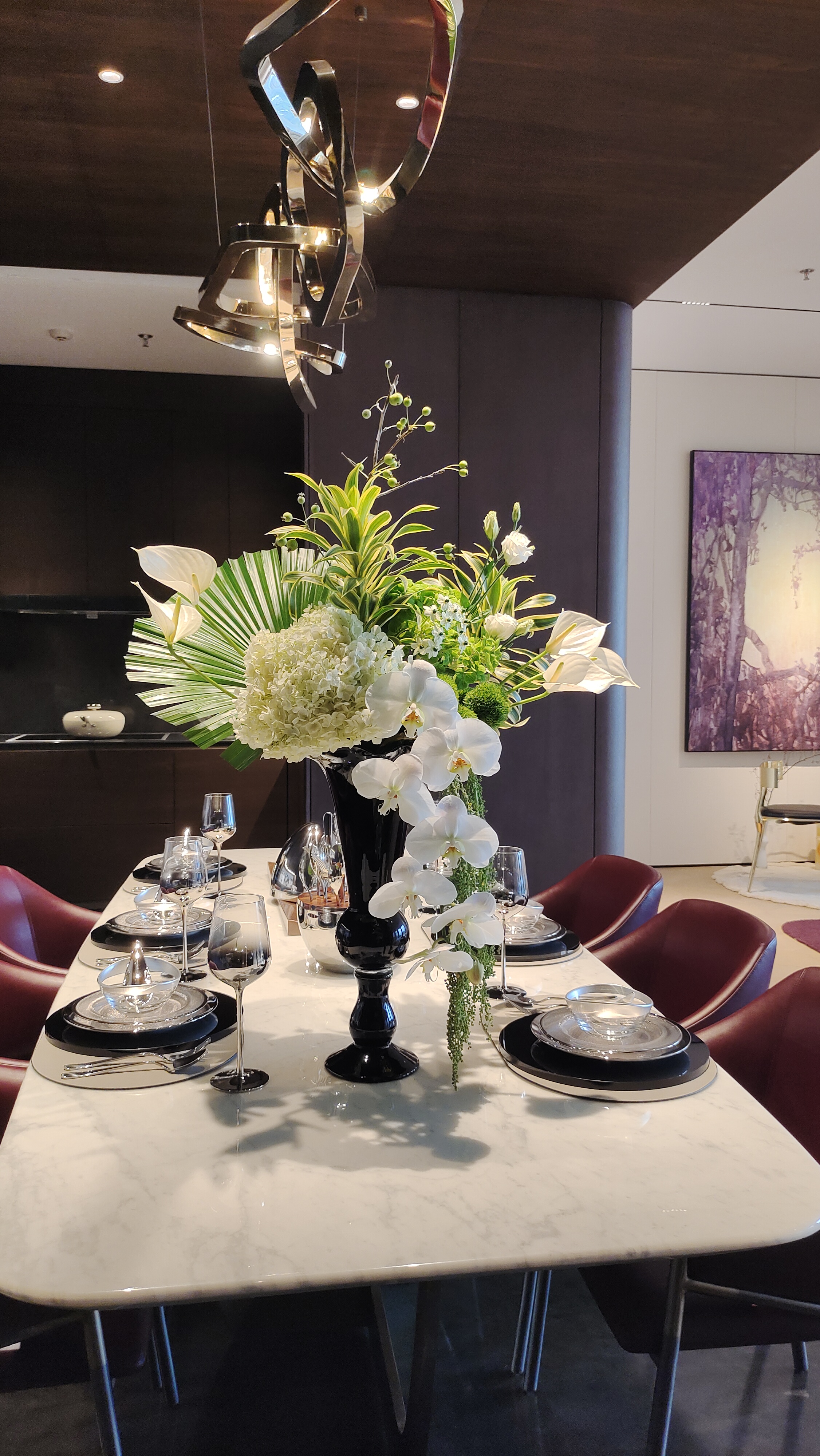 Mira Fleur corporate floral — installation, mira palette