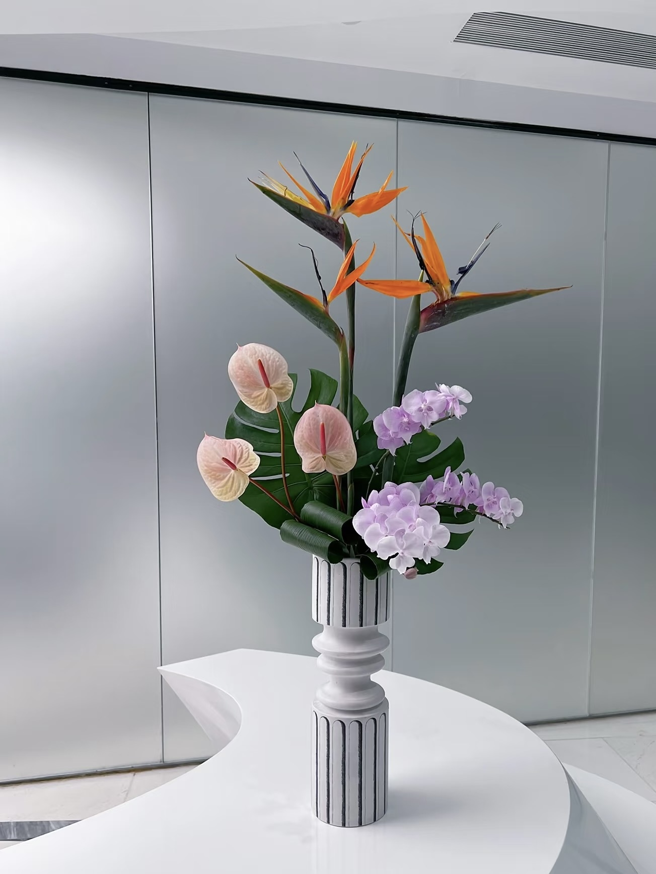 Mira Fleur corporate floral — installation, mira palette