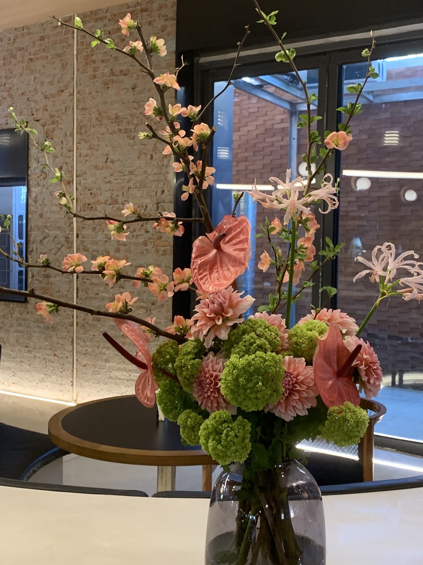 Mira Fleur corporate floral — installation, mira palette