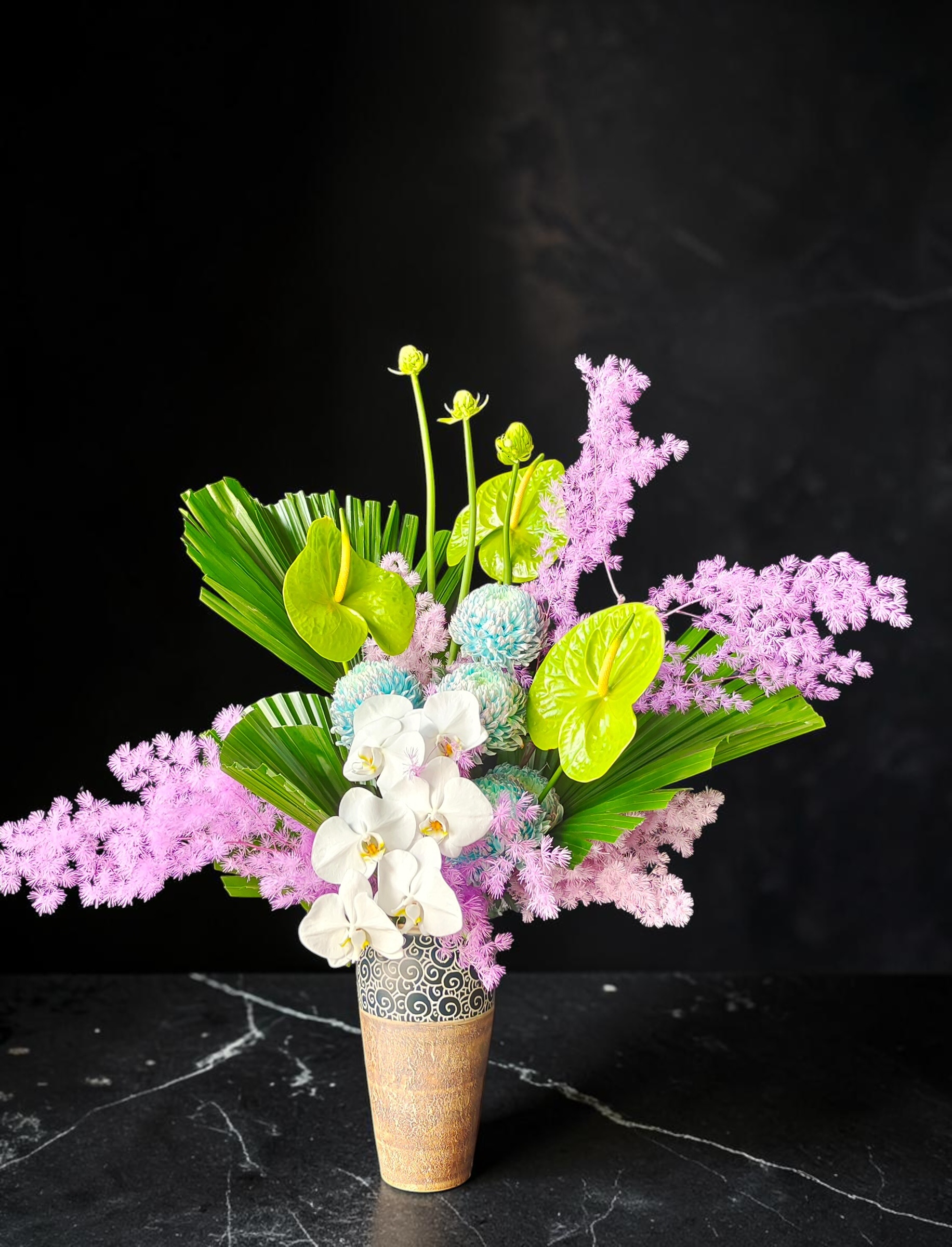 Mira Fleur corporate floral — installation, mira palette