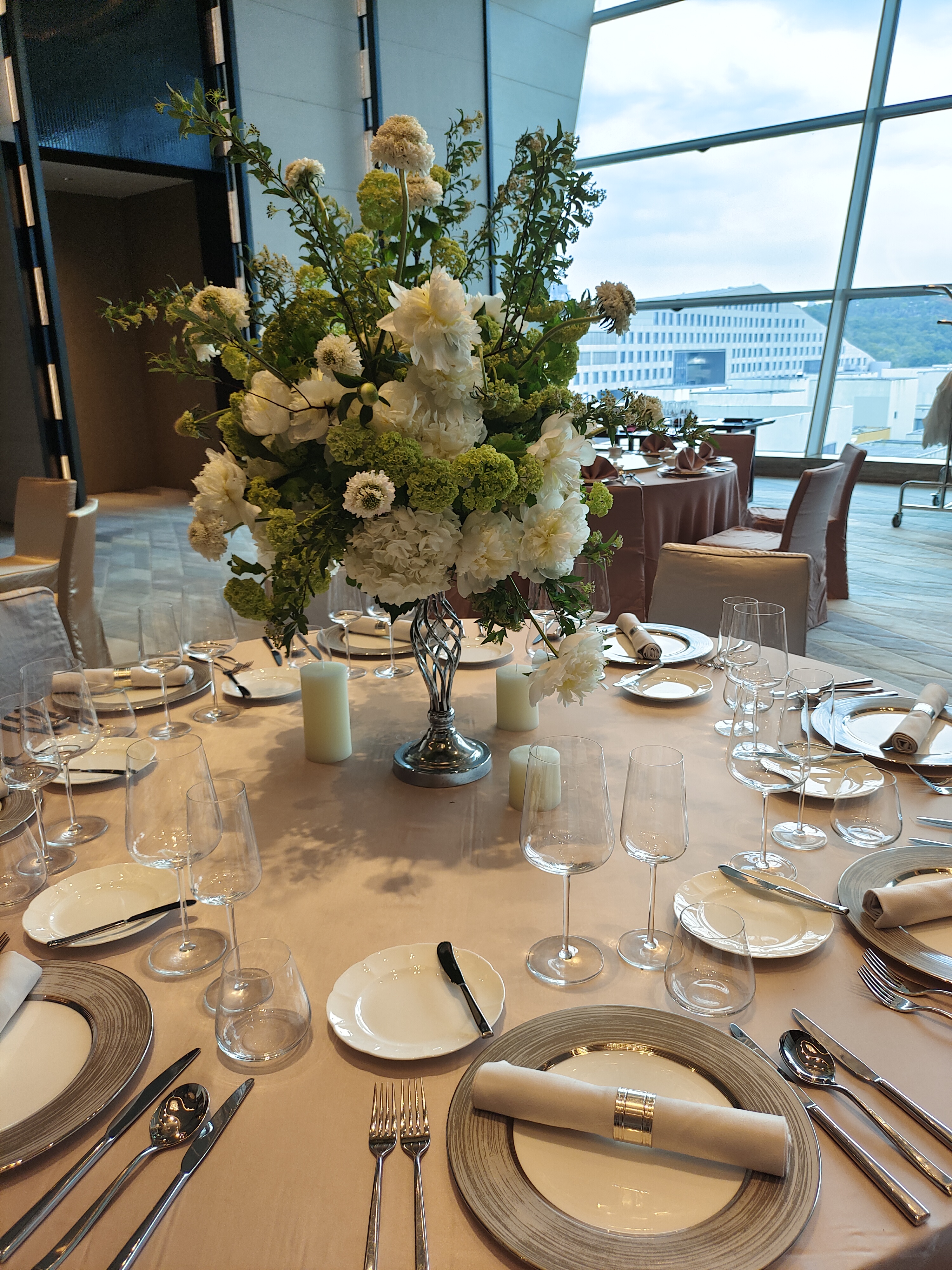 Mira Fleur event floral — tablescape, mira palette