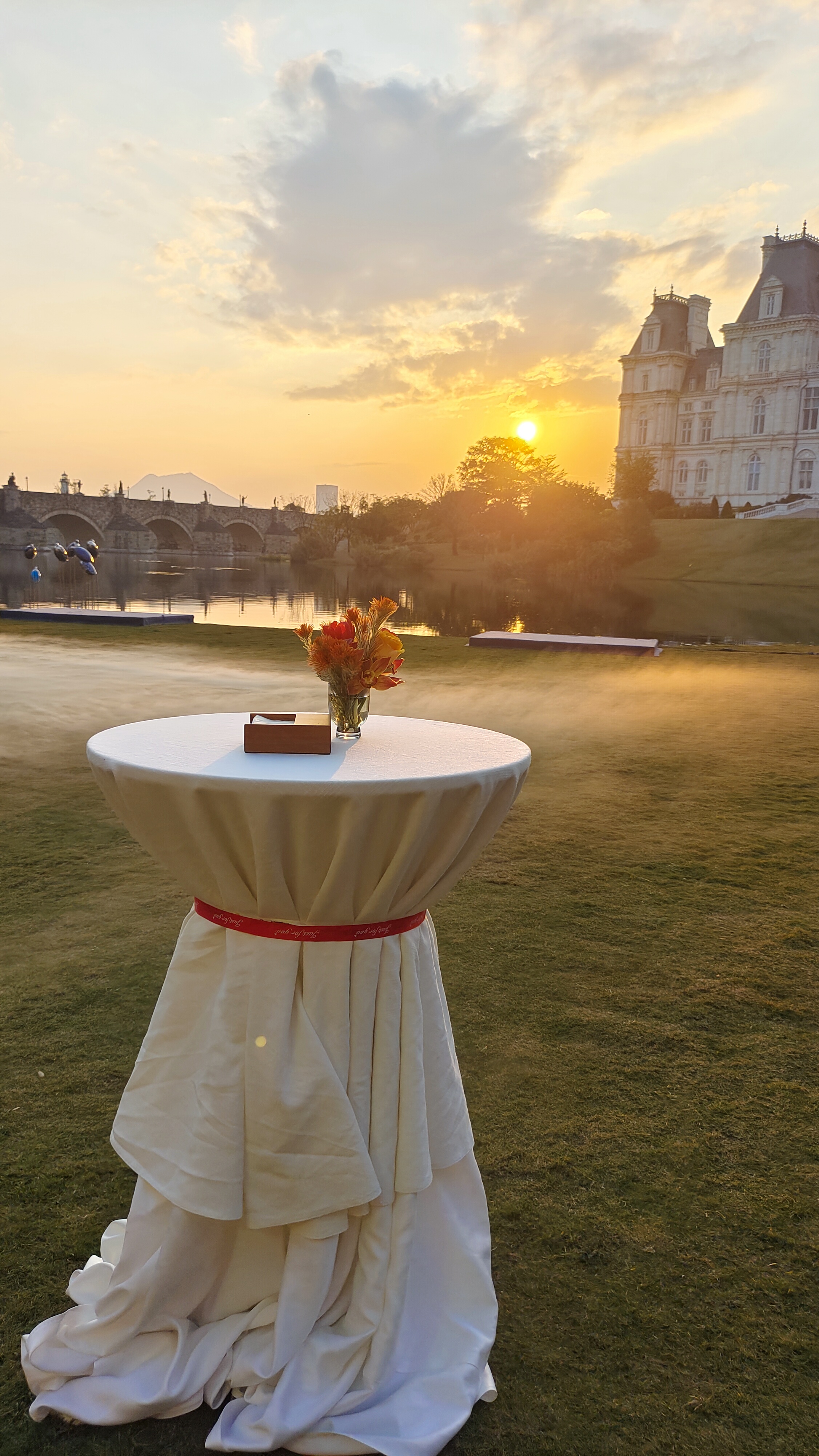 Mira Fleur event floral — tablescape, mira palette