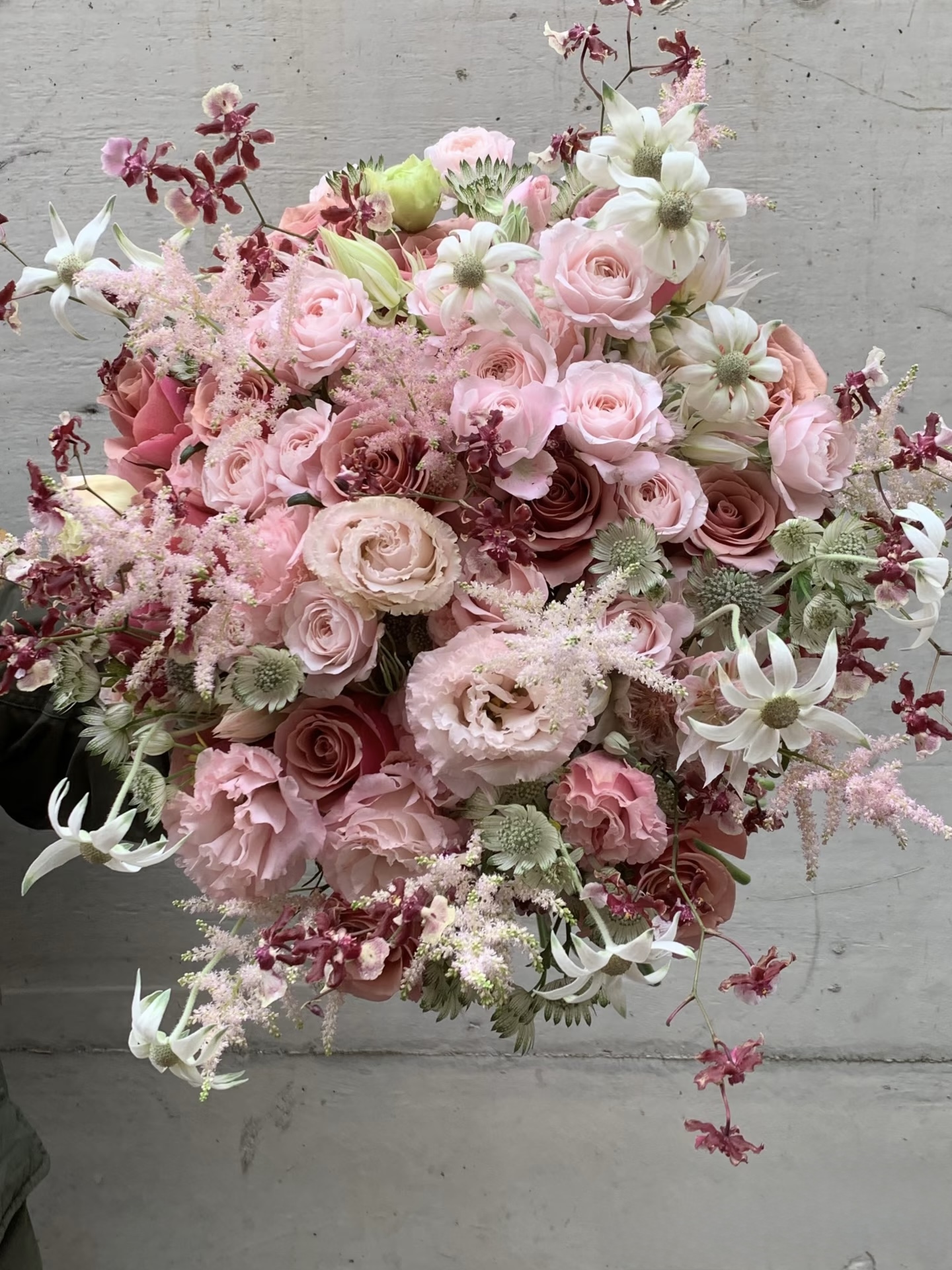 Mira Fleur signature gift floral — bouquet, mira palette
