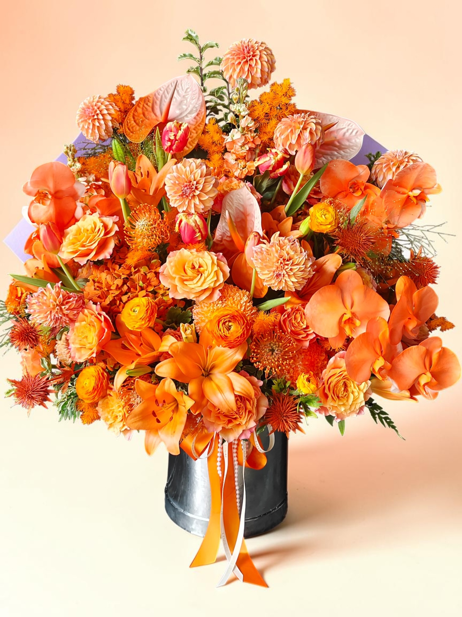 Mira Fleur signature gift floral — bouquet, mira palette