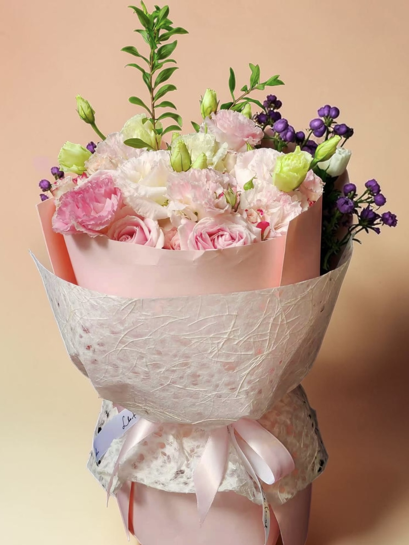 Mira Fleur signature gift floral — bouquet, mira palette