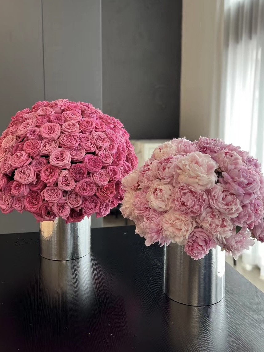 Mira Fleur signature gift floral — bouquet, mira palette