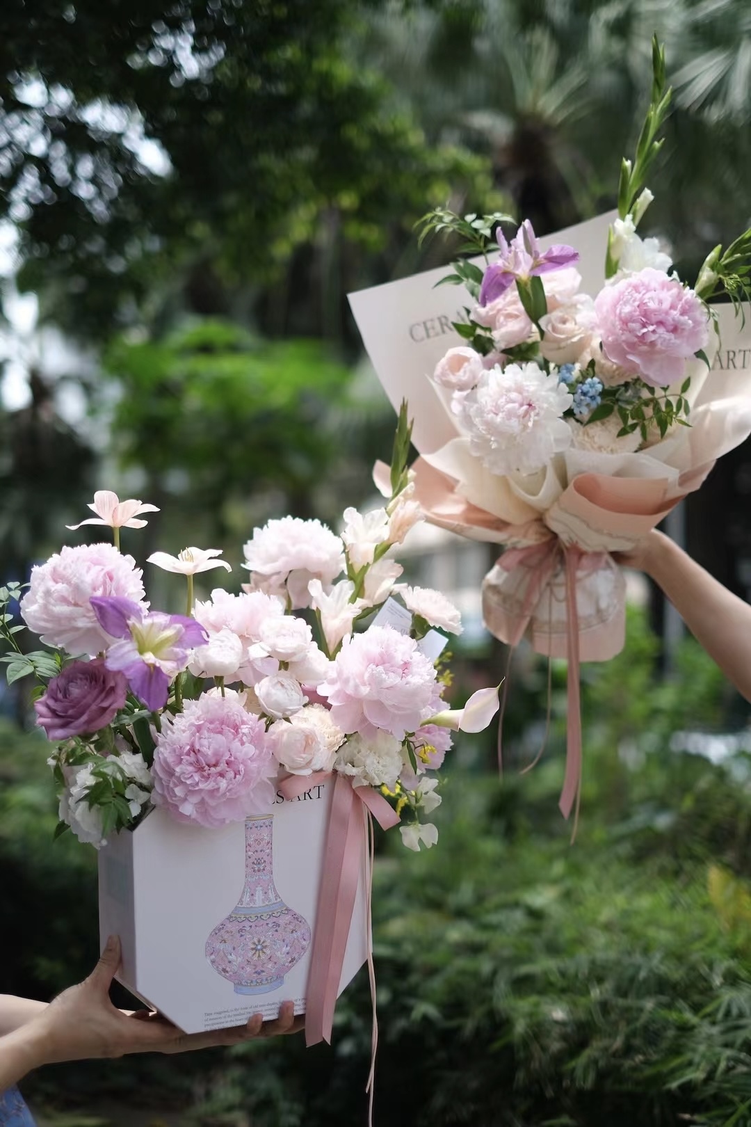 Mira Fleur signature gift floral — bouquet, mira palette