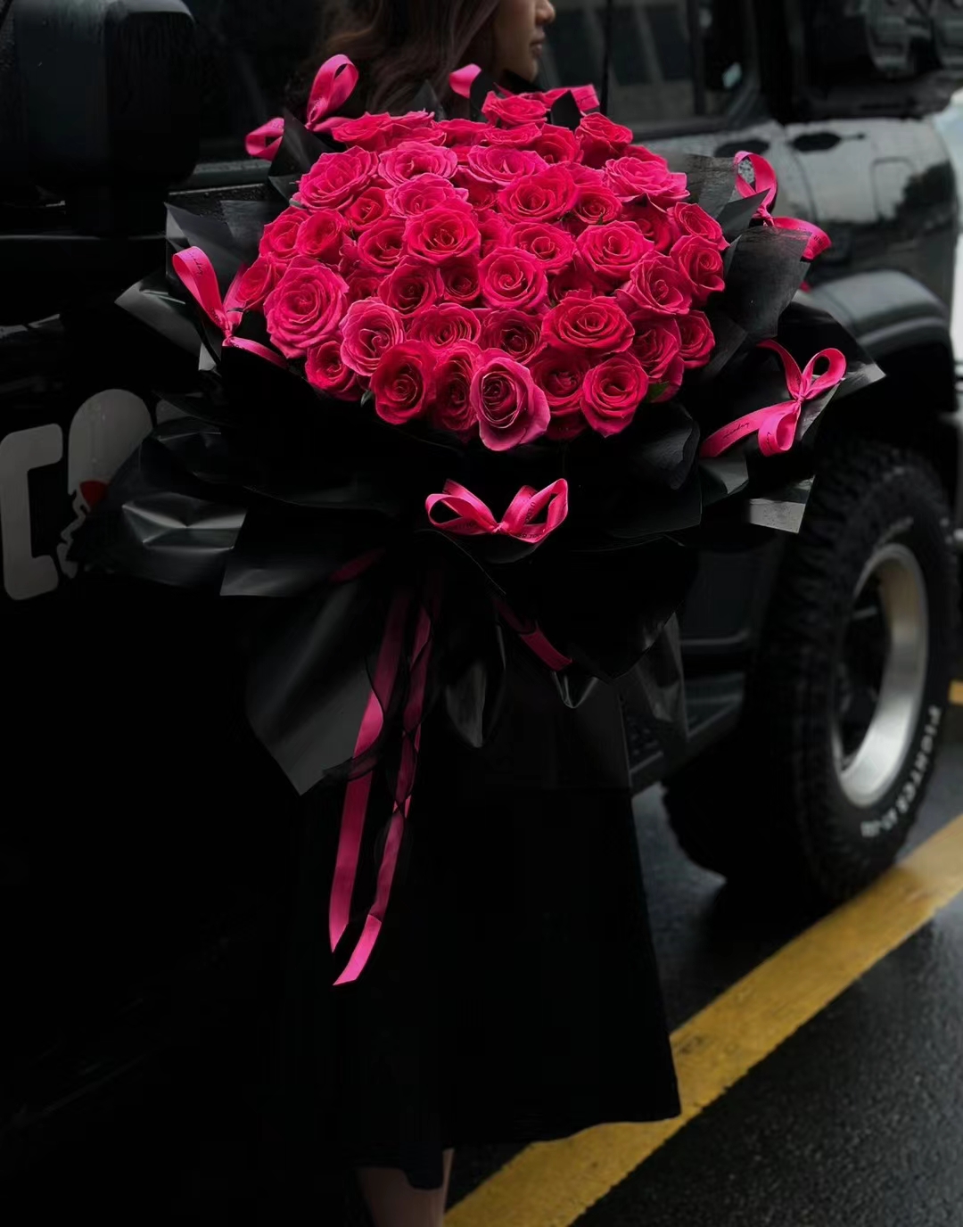 Mira Fleur signature gift floral — bouquet, mira palette