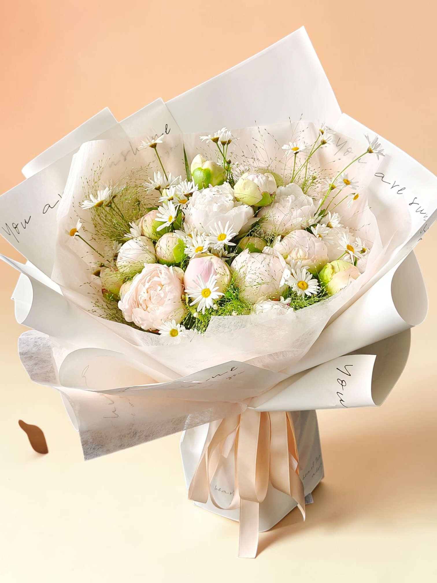 Mira Fleur signature gift floral — bouquet, mira palette