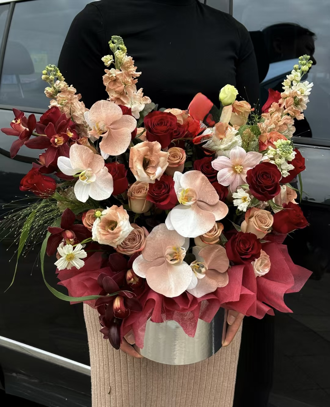 Mira Fleur signature gift floral — bouquet, mira palette