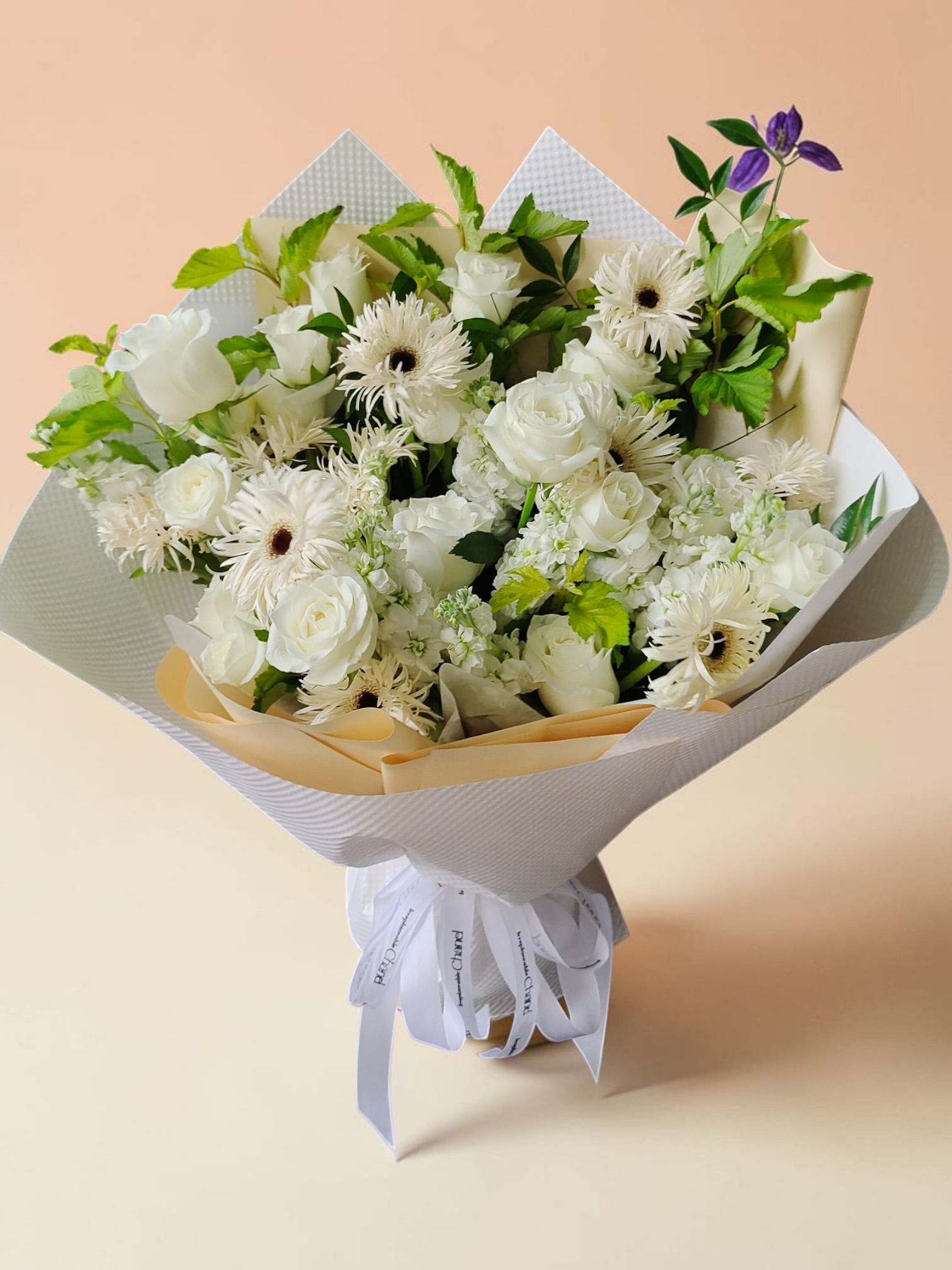 Mira Fleur signature gift floral — bouquet, mira palette