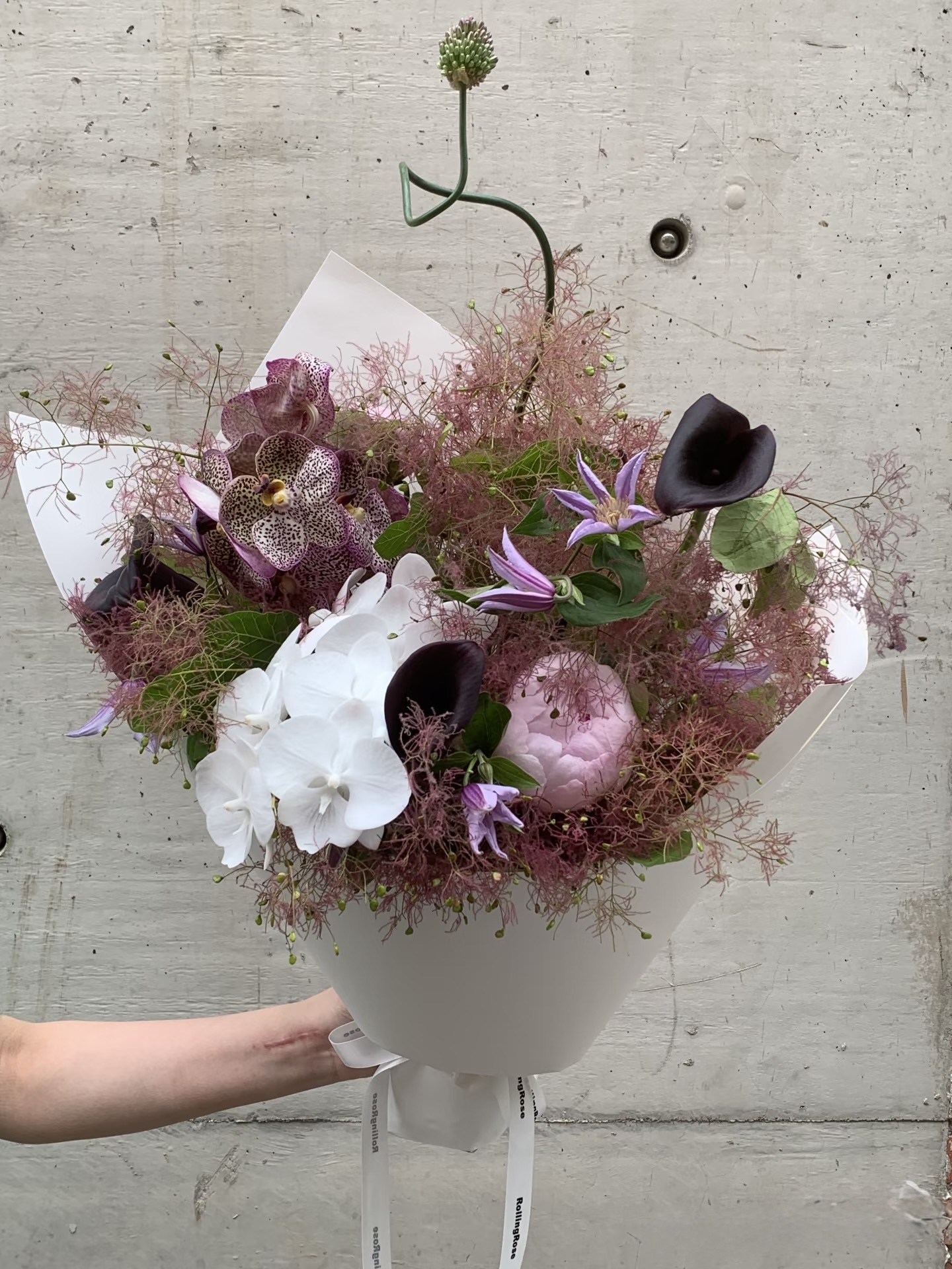 Mira Fleur signature gift floral — bouquet, mira palette