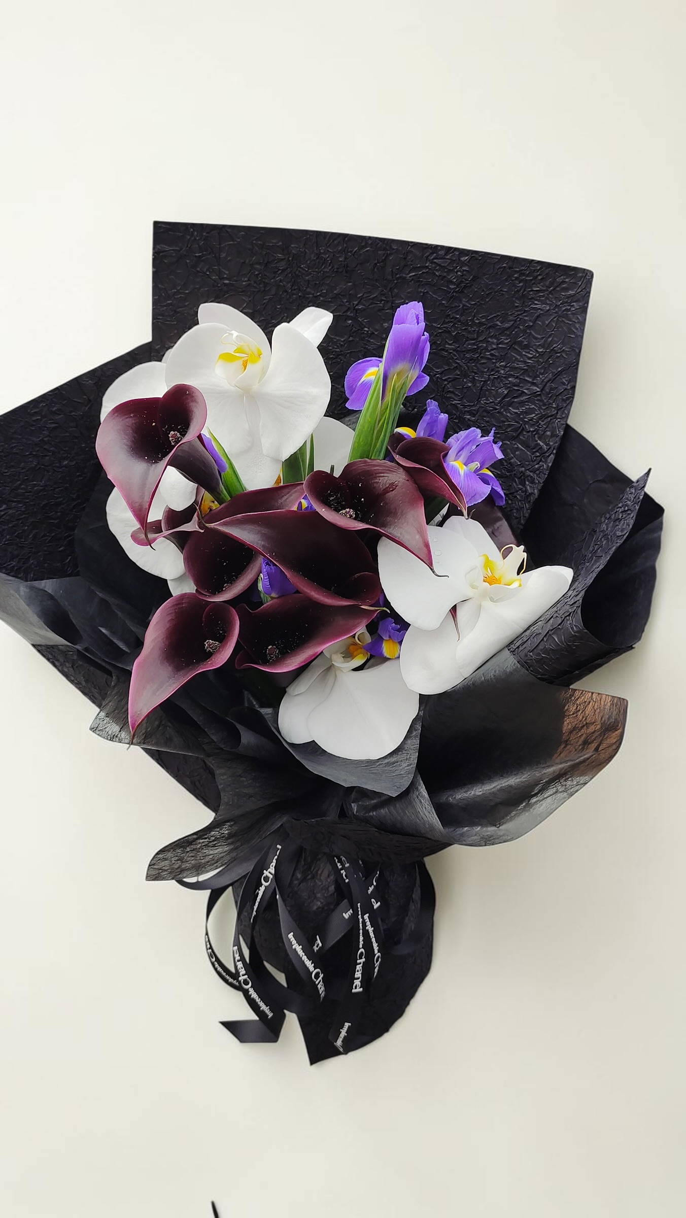 Mira Fleur signature gift floral — bouquet, mira palette