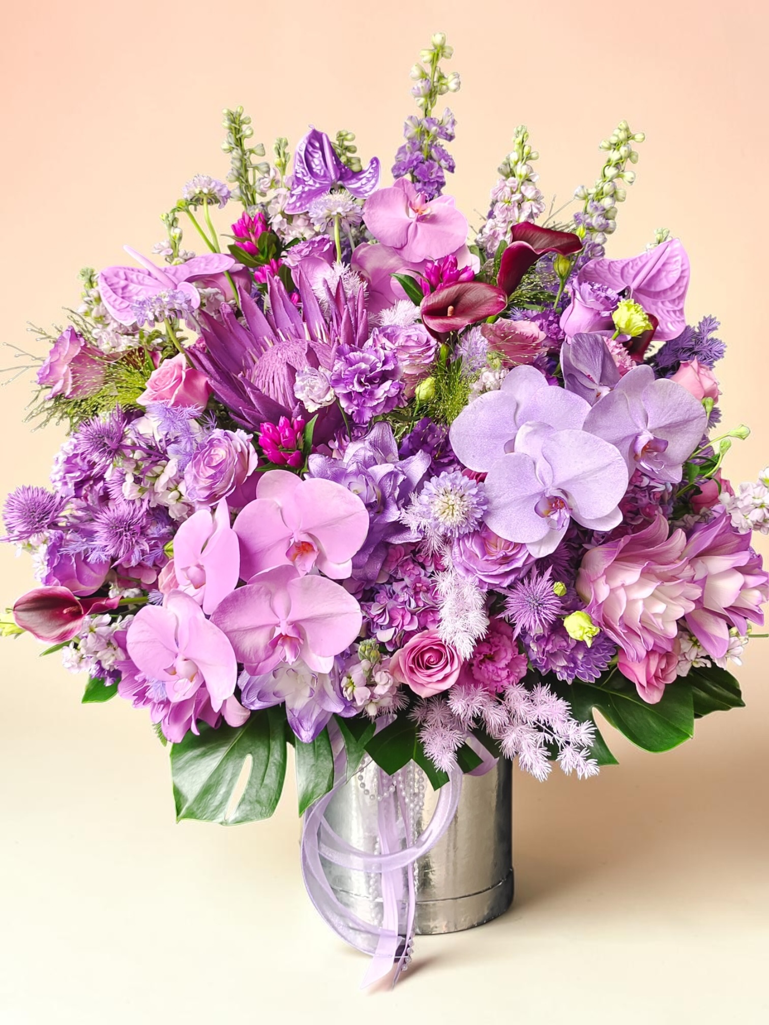Mira Fleur signature gift floral — bouquet, mira palette