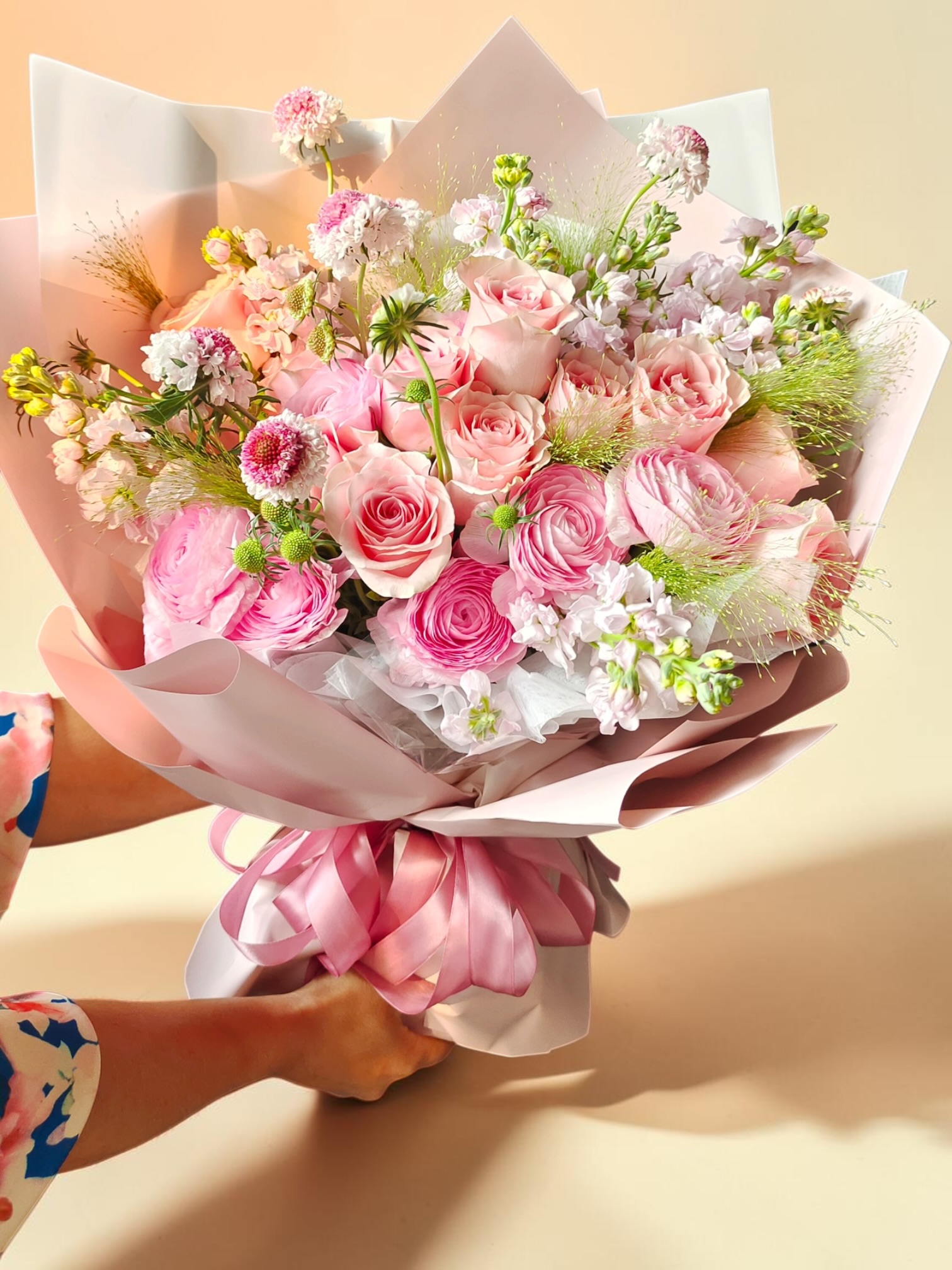 Mira Fleur signature gift floral — bouquet, mira palette